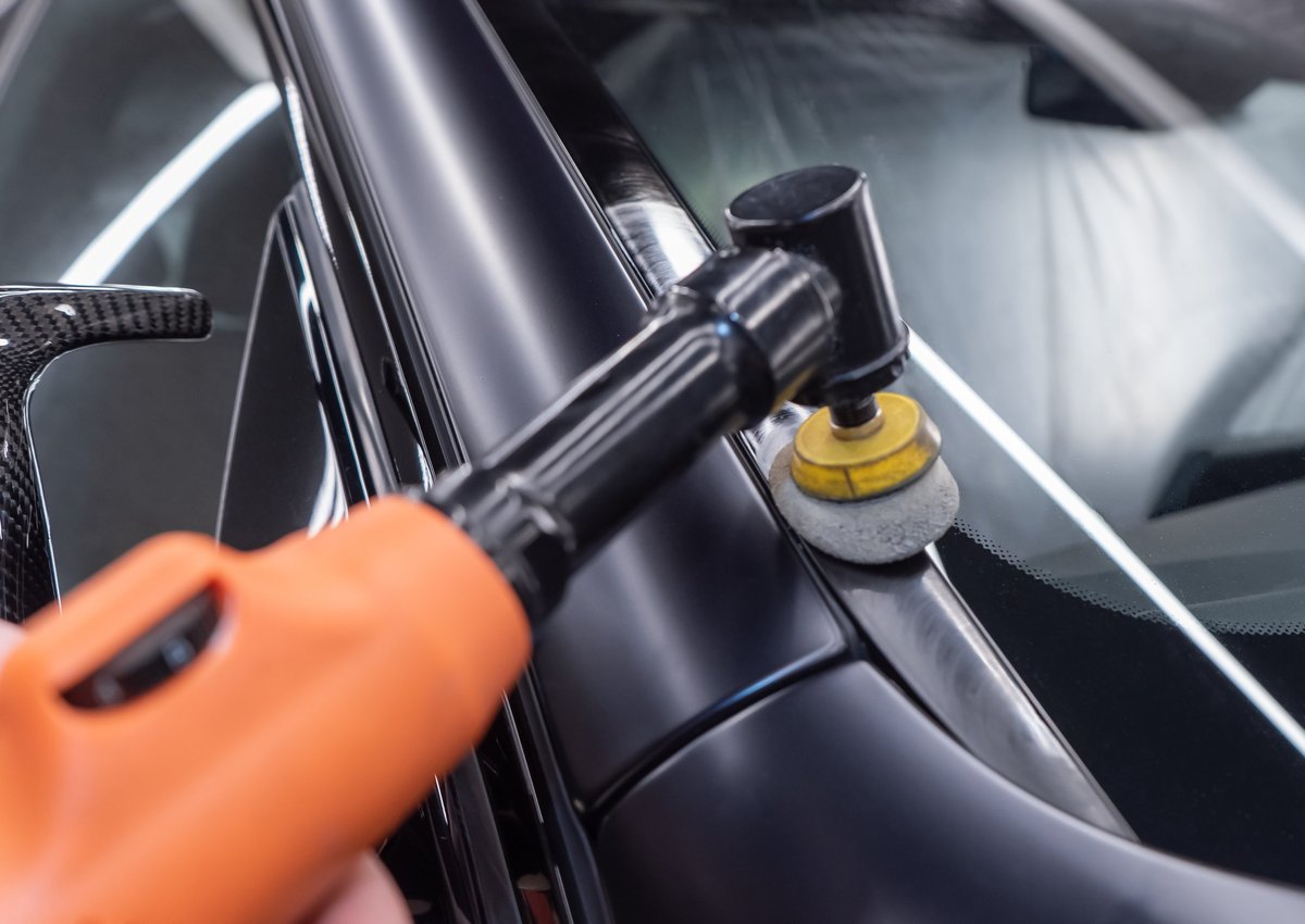 Paint correction and polishing - Professional finish